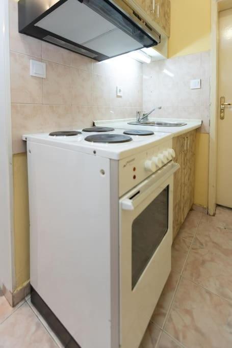 소피아 Sunny & Convenient On Dondoukov Blvd, 1 Bdr Zaimov 아파트 외부 사진